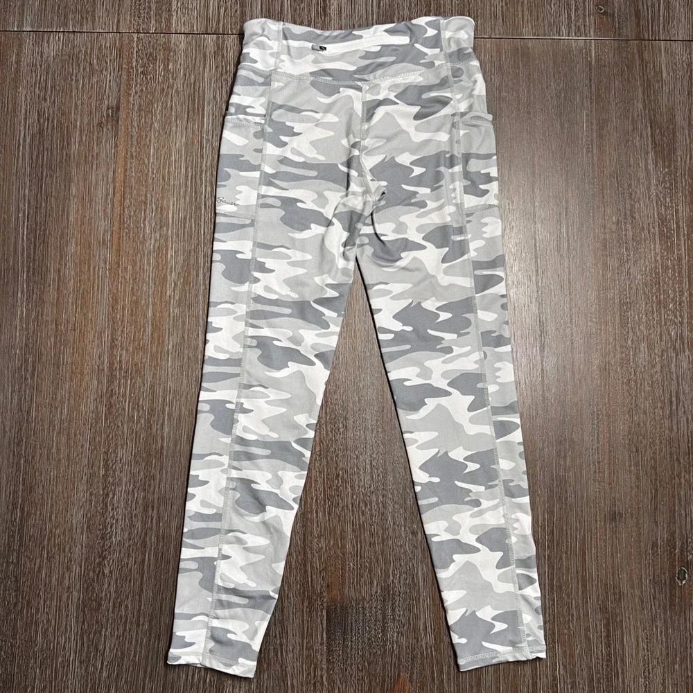 Eddie Bauer Girls Kids Camo Leggings Athletic Pants Size L 14 Pockets Zip Pocket